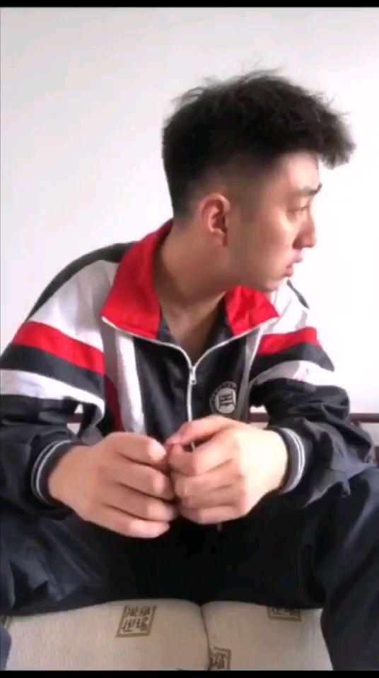 大鼻子籃球體育生腳碼44